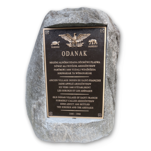 Plaque de bronze coulé Odanak